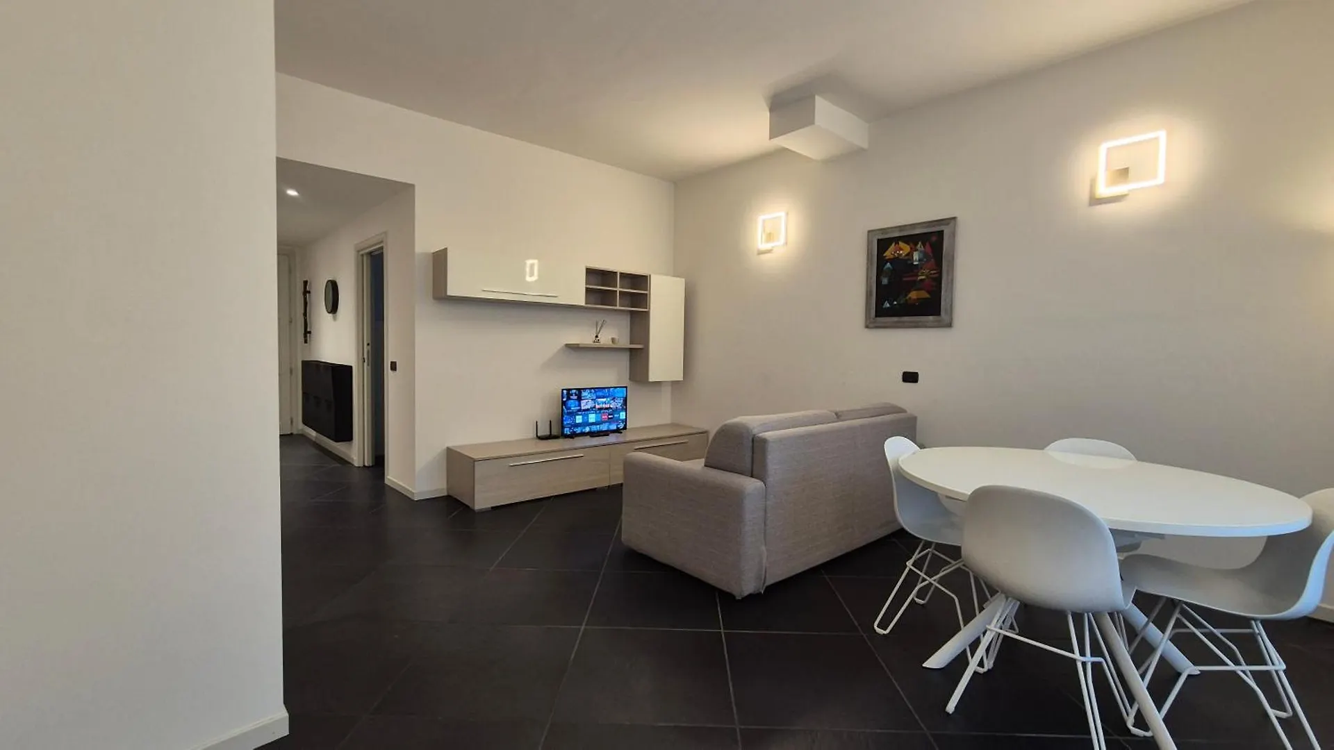 Q28 Holiday Apartment Bergamo Italy